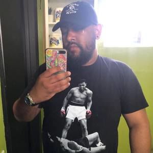 Meet your Posher, Jonathan